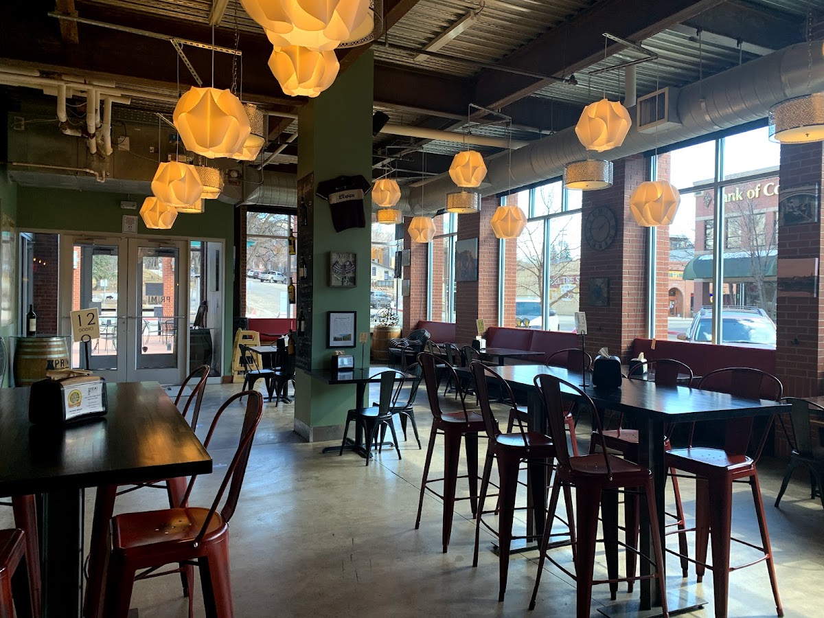 Primi Pasta & Wine Bar